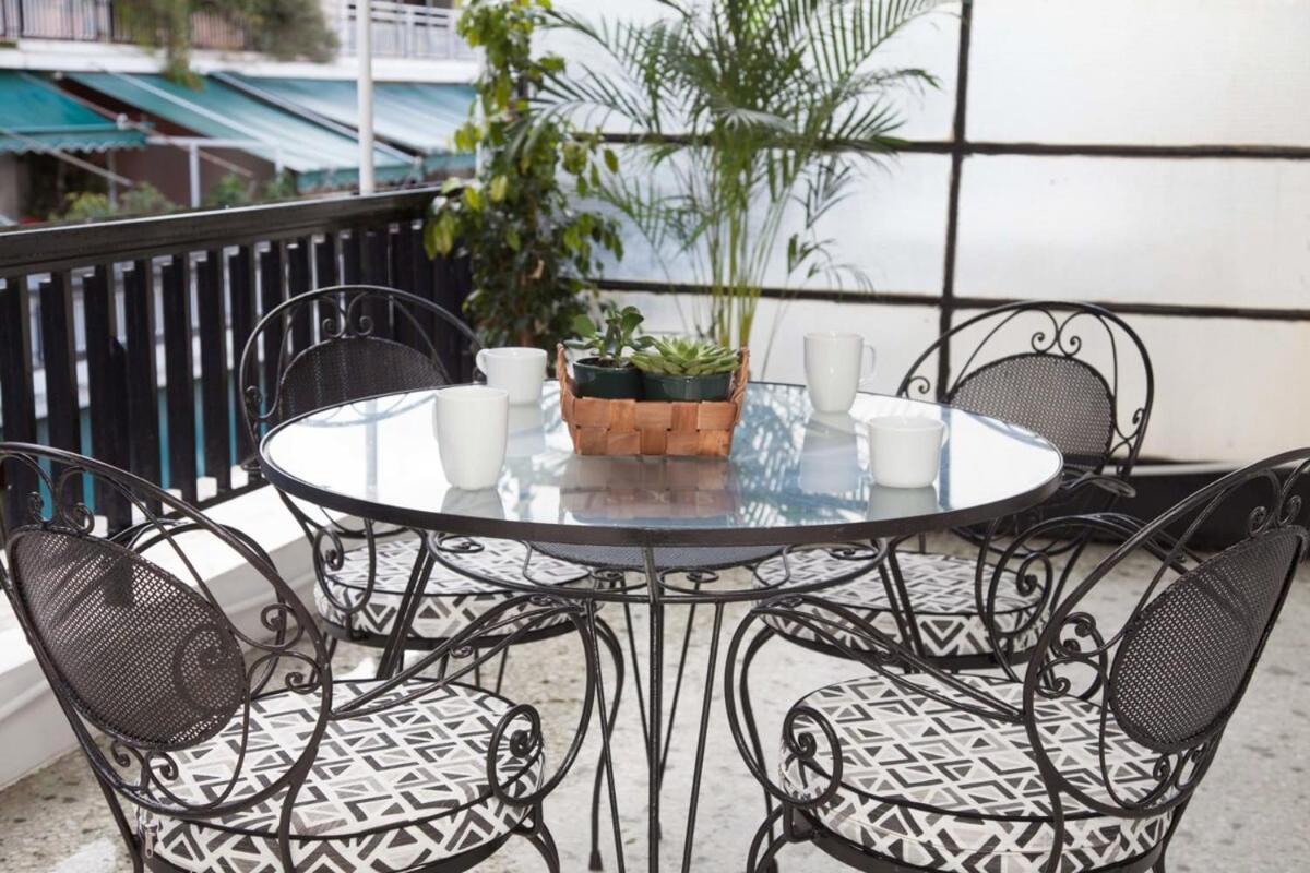 Pagrati Urban Oasis Getaway 2Bd Apt With Balcony Atena Exterior foto