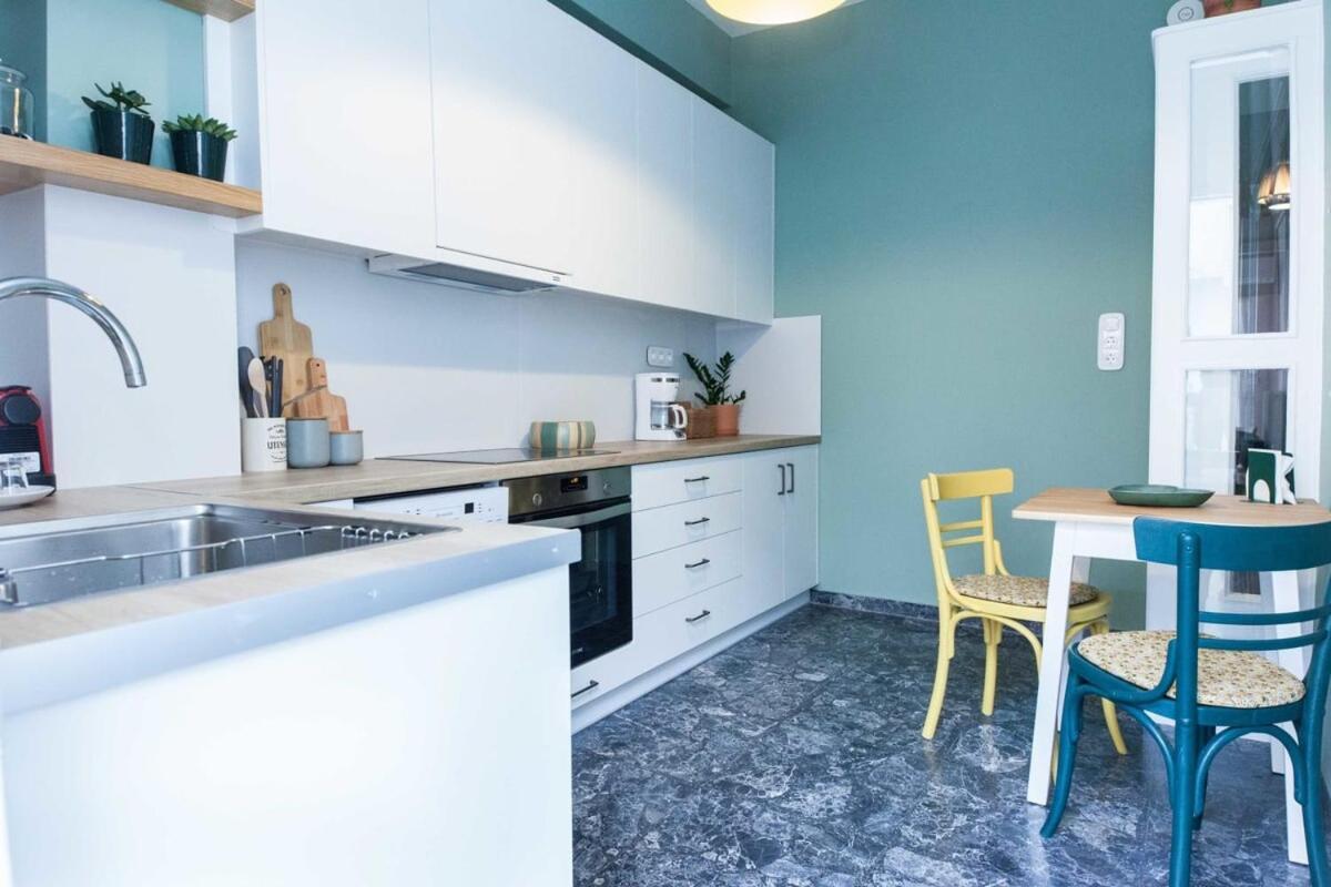 Pagrati Urban Oasis Getaway 2Bd Apt With Balcony Atena Exterior foto