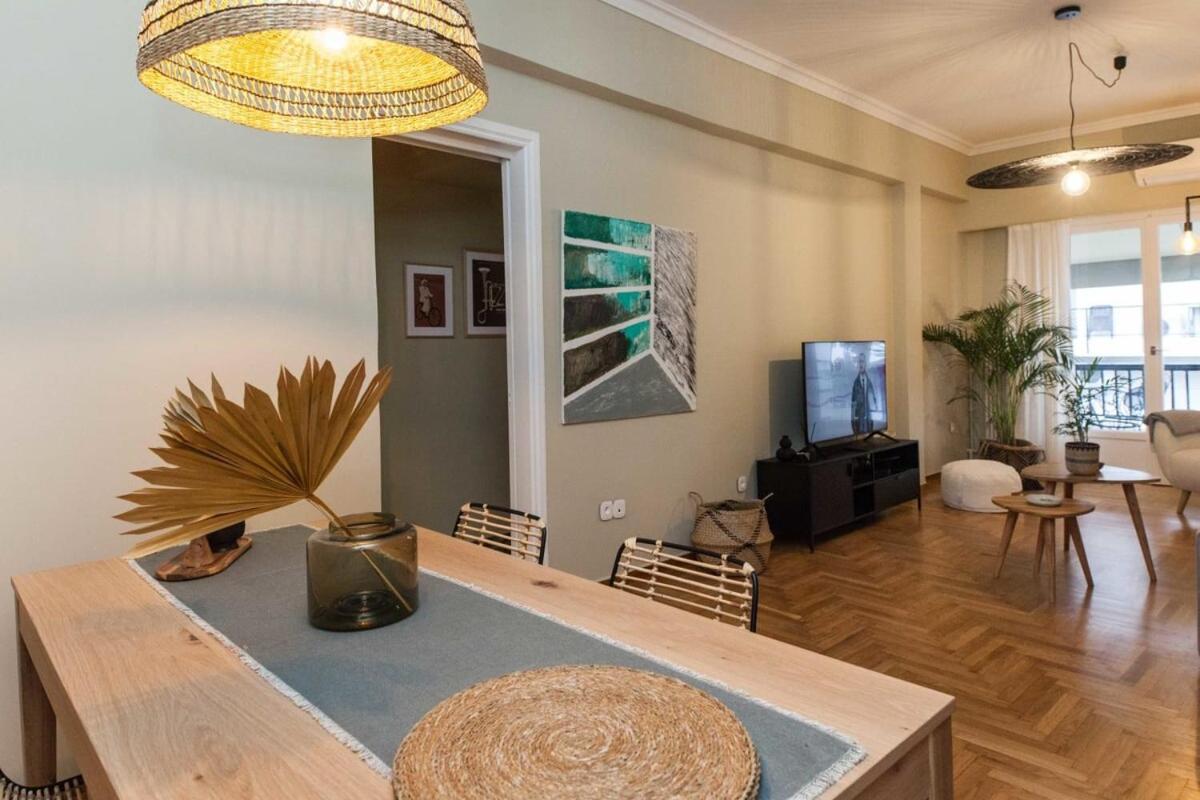 Pagrati Urban Oasis Getaway 2Bd Apt With Balcony Atena Exterior foto